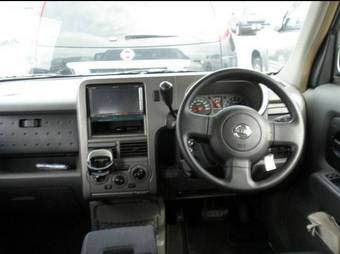 2003 Nissan Cube Pictures