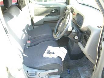 2003 Nissan Cube Pictures