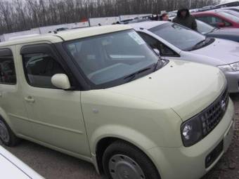 2003 Nissan Cube Photos