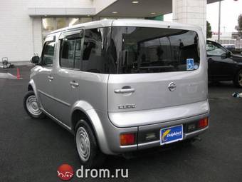 2003 Nissan Cube Photos