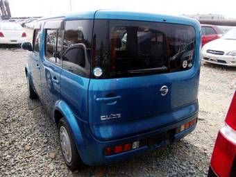 2003 Nissan Cube Wallpapers