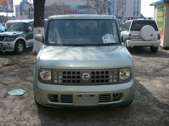 2003 Nissan Cube Images