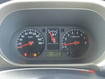 2003 Nissan Cube Pictures
