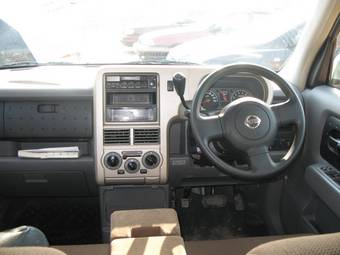 2003 Nissan Cube Images