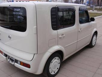 2003 Nissan Cube Photos