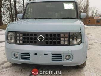 2003 Nissan Cube Photos