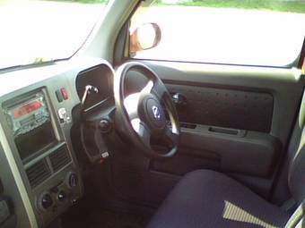 2003 Nissan Cube Photos