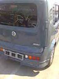 2003 Nissan Cube Photos