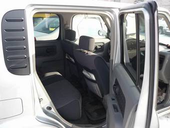 2003 Nissan Cube Pictures