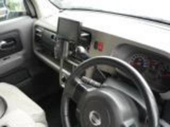 2003 Nissan Cube Pictures