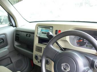 2003 Nissan Cube Pics