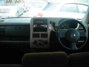 2003 Nissan Cube Pictures