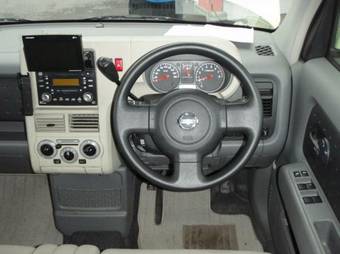2003 Nissan Cube Pictures