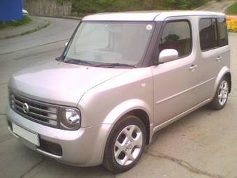 2003 Nissan Cube Pictures