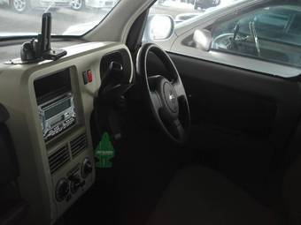 2003 Nissan Cube Pictures
