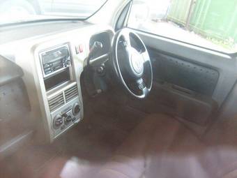 2003 Nissan Cube Pictures