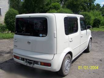 2003 Nissan Cube Photos