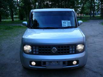 2003 Nissan Cube Photos