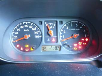 2003 Nissan Cube Pictures