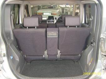 2003 Nissan Cube Pictures
