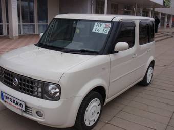 2003 Nissan Cube Photos