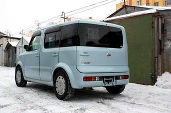 2003 Nissan Cube Photos