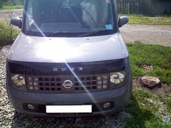 2003 Nissan Cube Photos