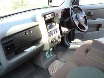2003 Nissan Cube Pictures