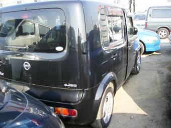 2003 Nissan Cube Photos