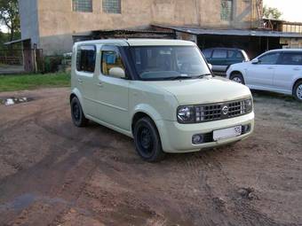 2003 Nissan Cube Pictures