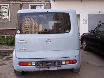 2003 Nissan Cube Photos