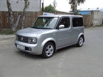 2003 Nissan Cube Photos