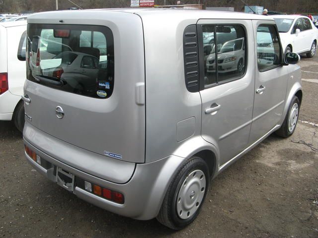 2004 Nissan Cube