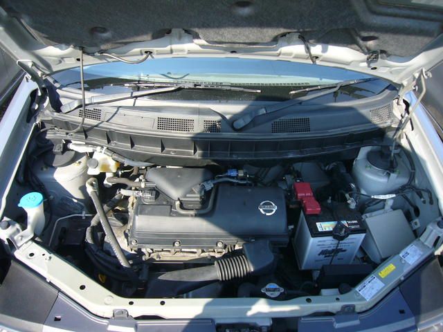 2004 Nissan Cube