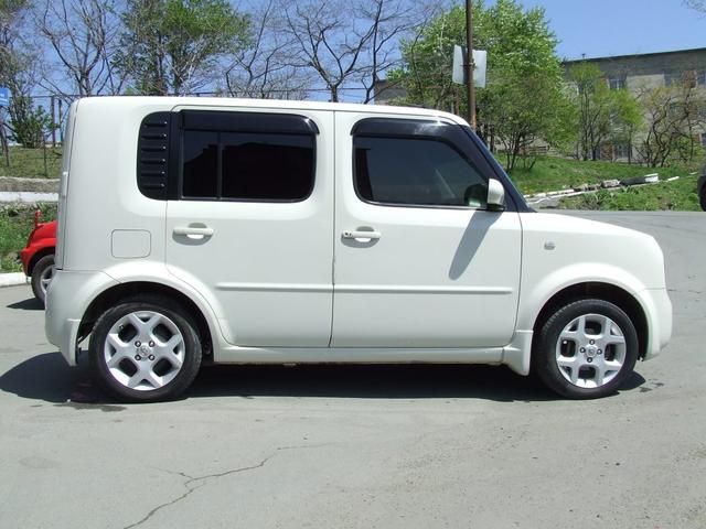 2004 Nissan Cube