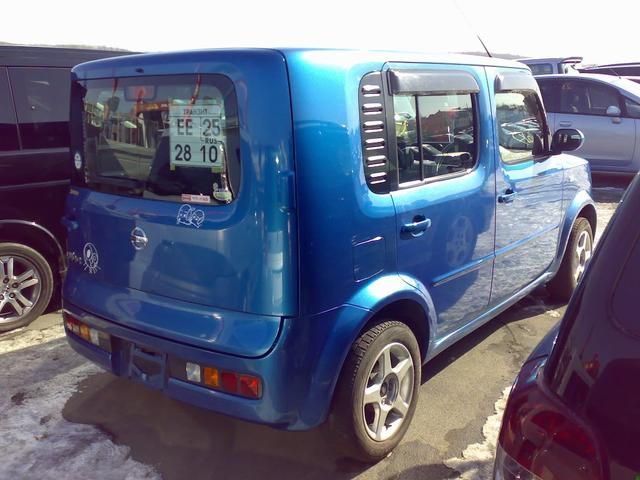 2004 Nissan Cube