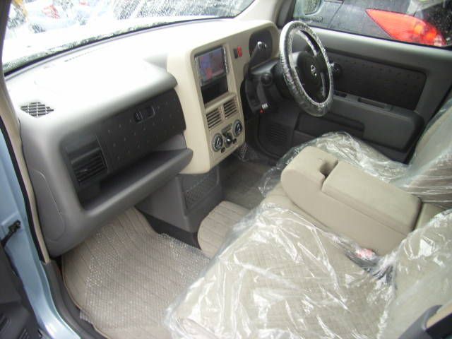2004 Nissan Cube