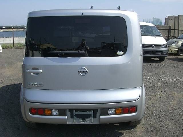 2004 Nissan Cube