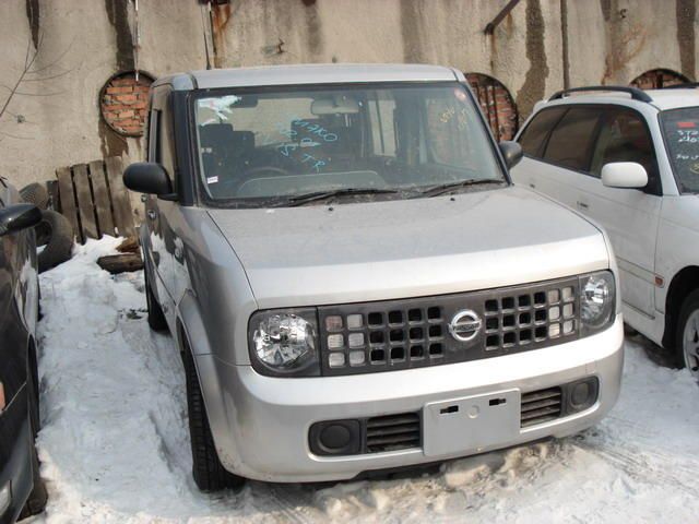 2004 Nissan Cube