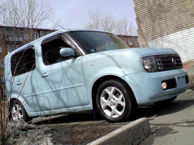 2004 Nissan Cube