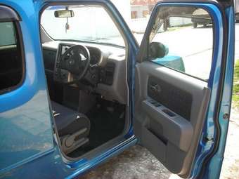2004 Nissan Cube Pictures