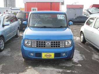 2004 Nissan Cube Photos