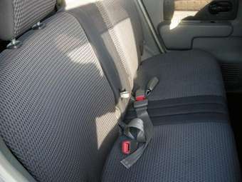 2004 Nissan Cube Pics