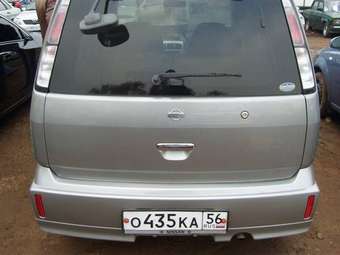 2004 Nissan Cube Photos