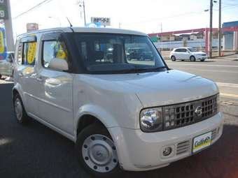 2004 Nissan Cube Pictures