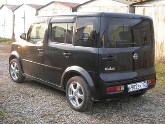 2004 Nissan Cube Images