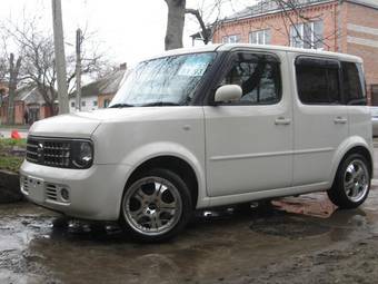 2004 Nissan Cube Pictures