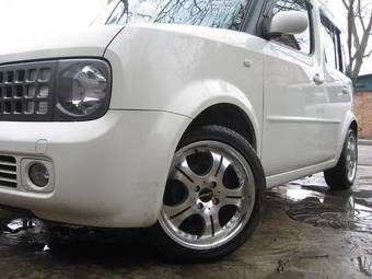2004 Nissan Cube Images