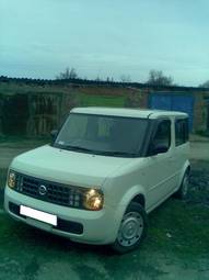 2004 Nissan Cube Pictures