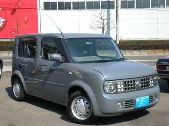 2004 Nissan Cube Pics
